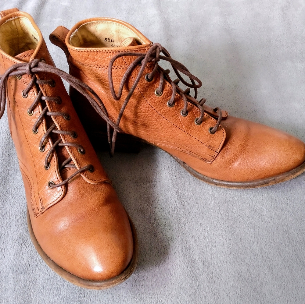Frye Carson Lace Up Boots